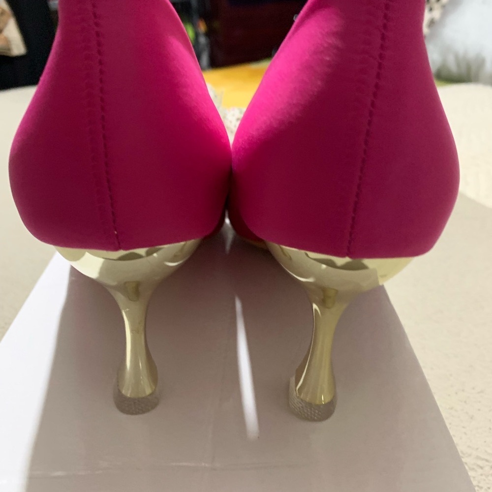 Hot pink pumps